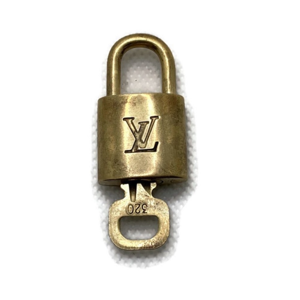 Authentic Louis Vuitton Lock and Key Set #320